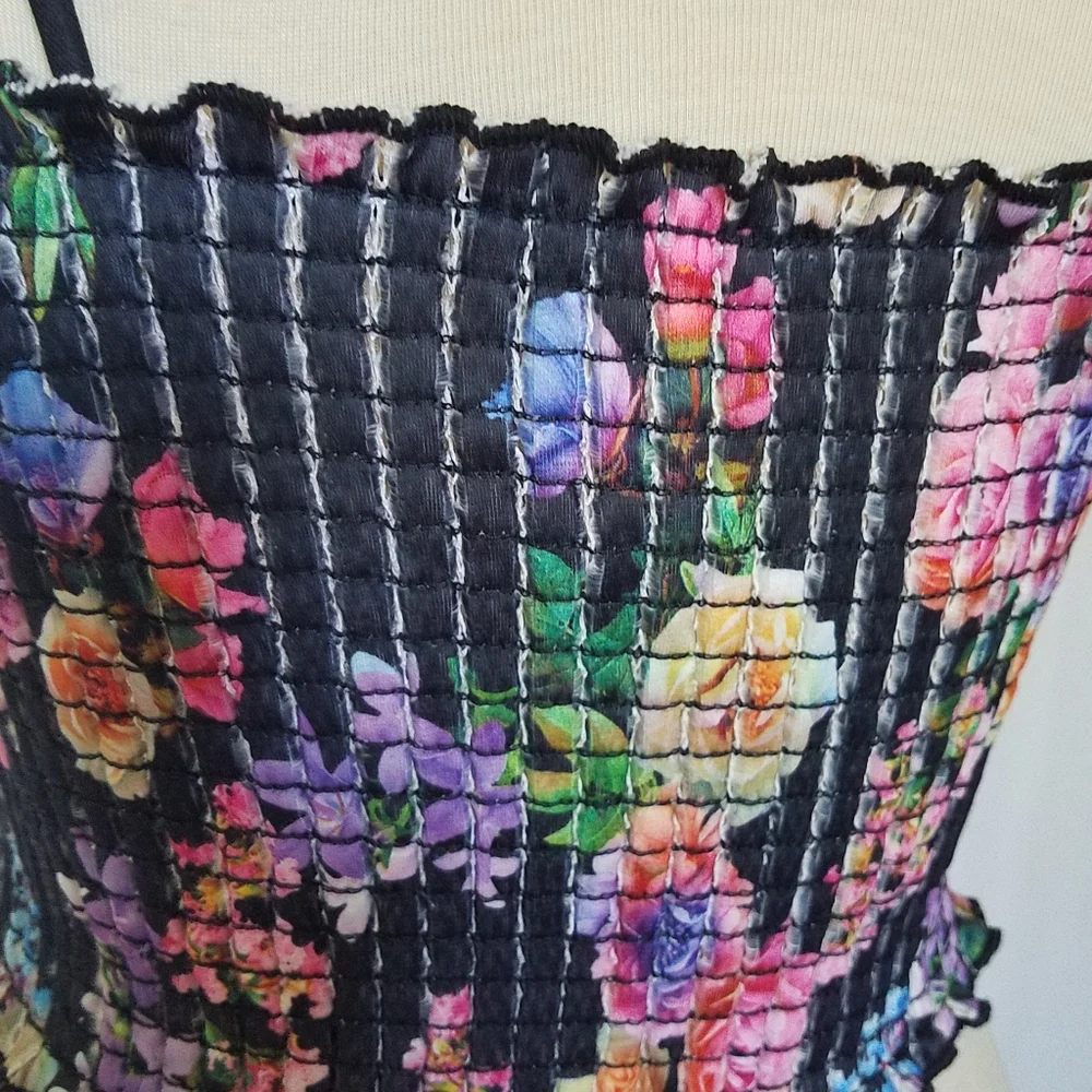 NEW Black Floral  Print Crop Top - Picture 6 of 7